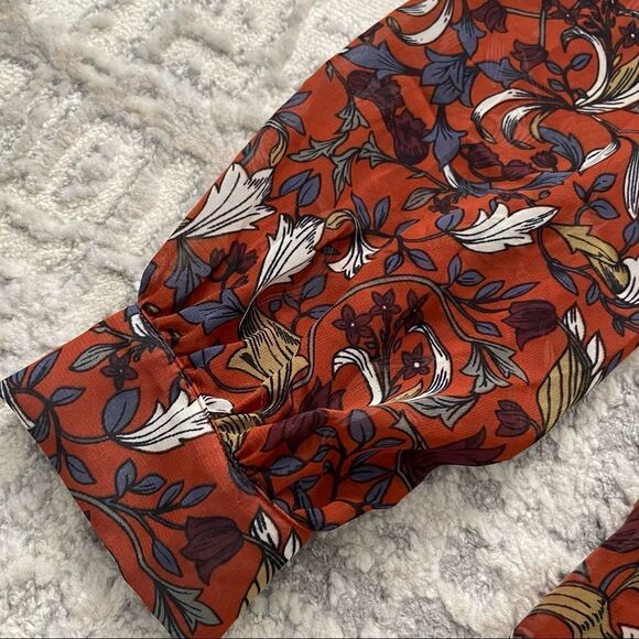 🏷️ 5 for $25 - LUMIERE Cold Shoulder Dress - Picture 5 of 15